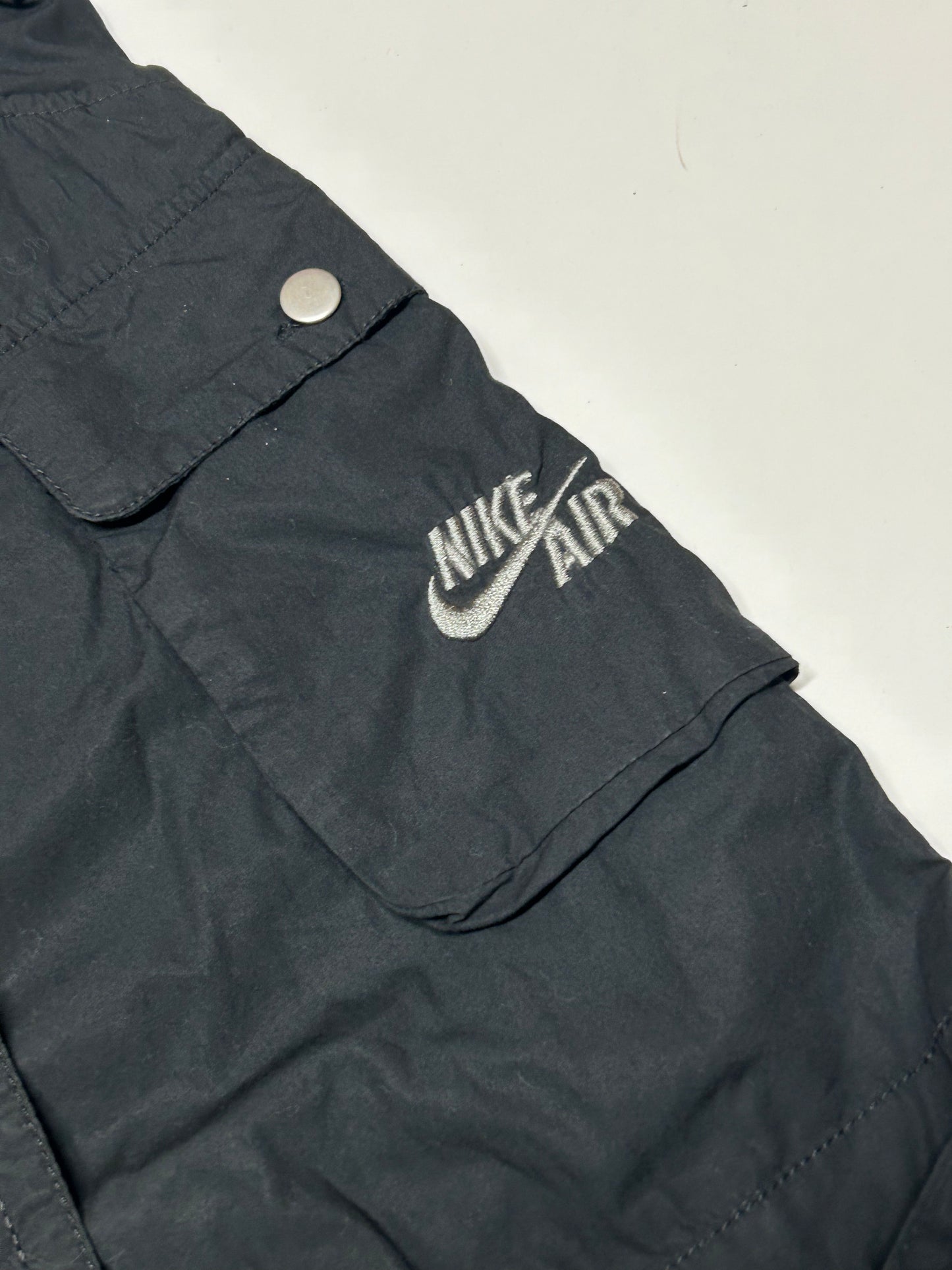 Vintage BNWT Nike air baggy cargo shorts (M)