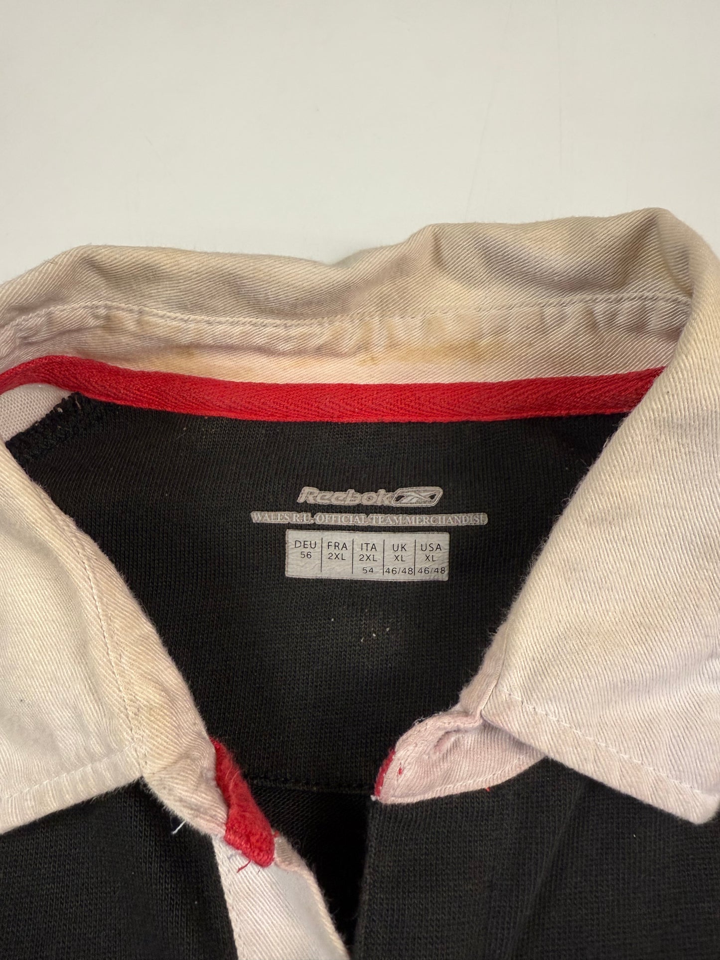 Vintage Wales 2005/06 Reebok rugby shirt (XL)