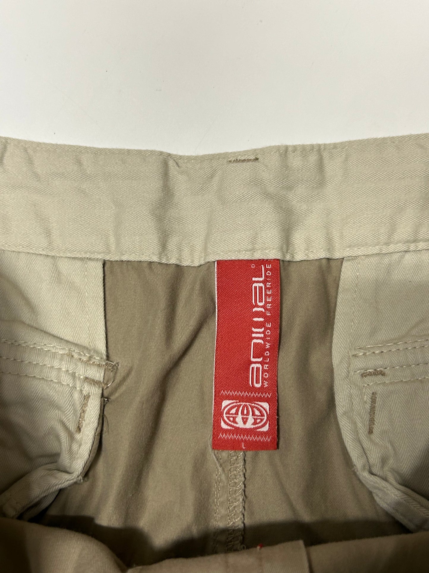 Vintage Animal baggy cargo shorts (L)