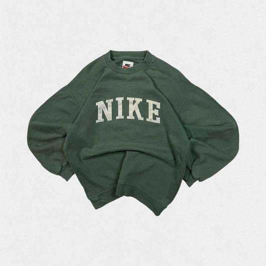 Vintage 90s Nike spell out sweatshirt (M)