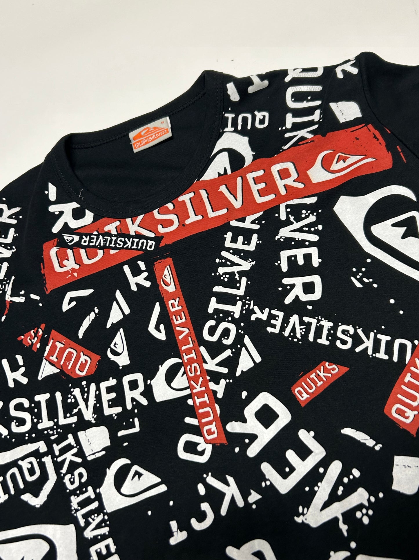Vintage Quiksilver all over print tee (M)
