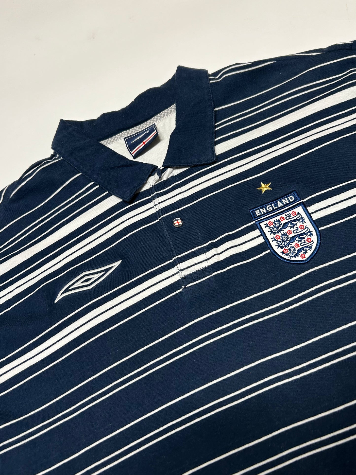 Vintage England 2004-06 Umbro polo shirt (XL)