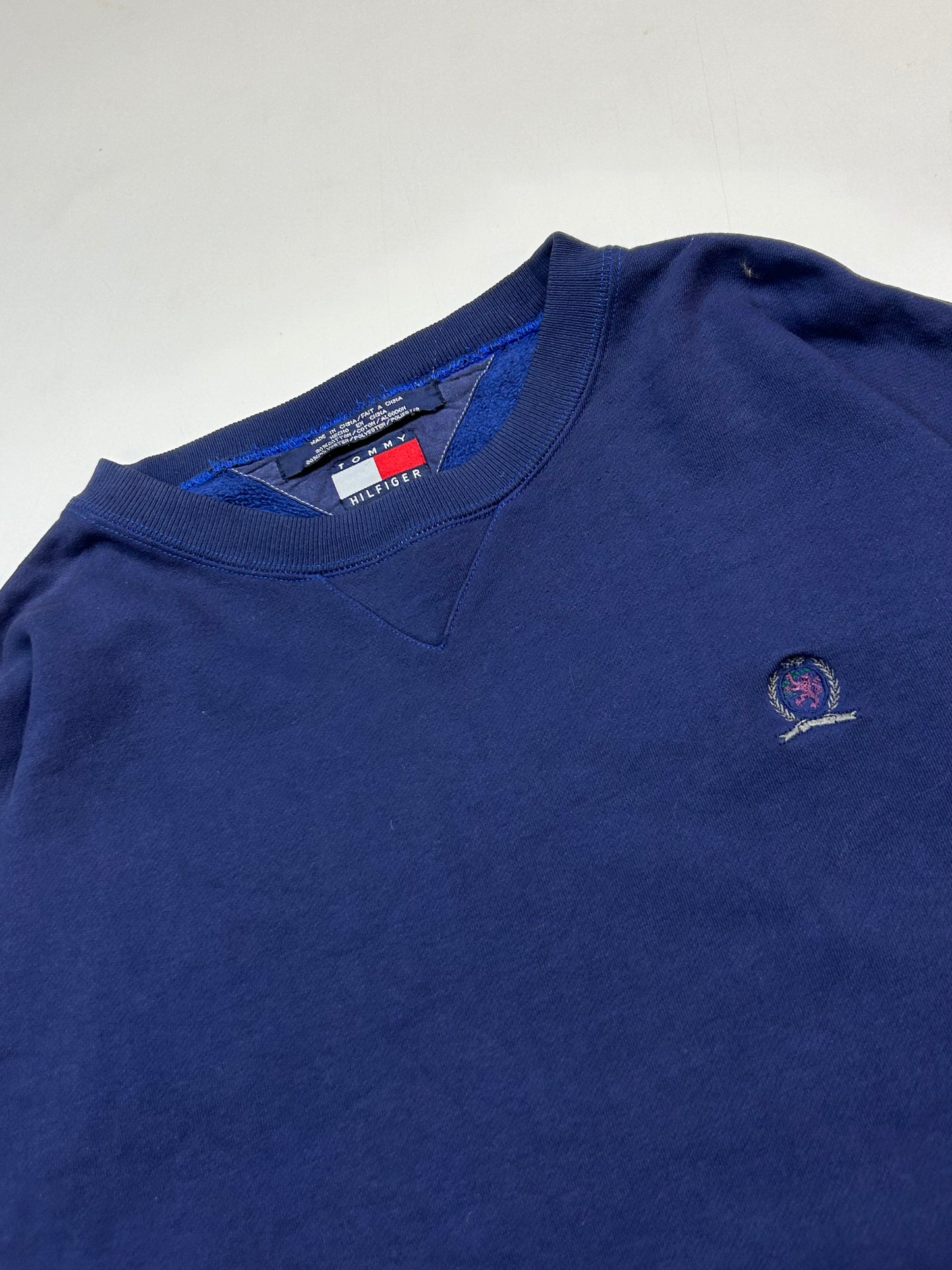 Vintage 90s Tommy Hilfiger small logo sweatshirt (XL)