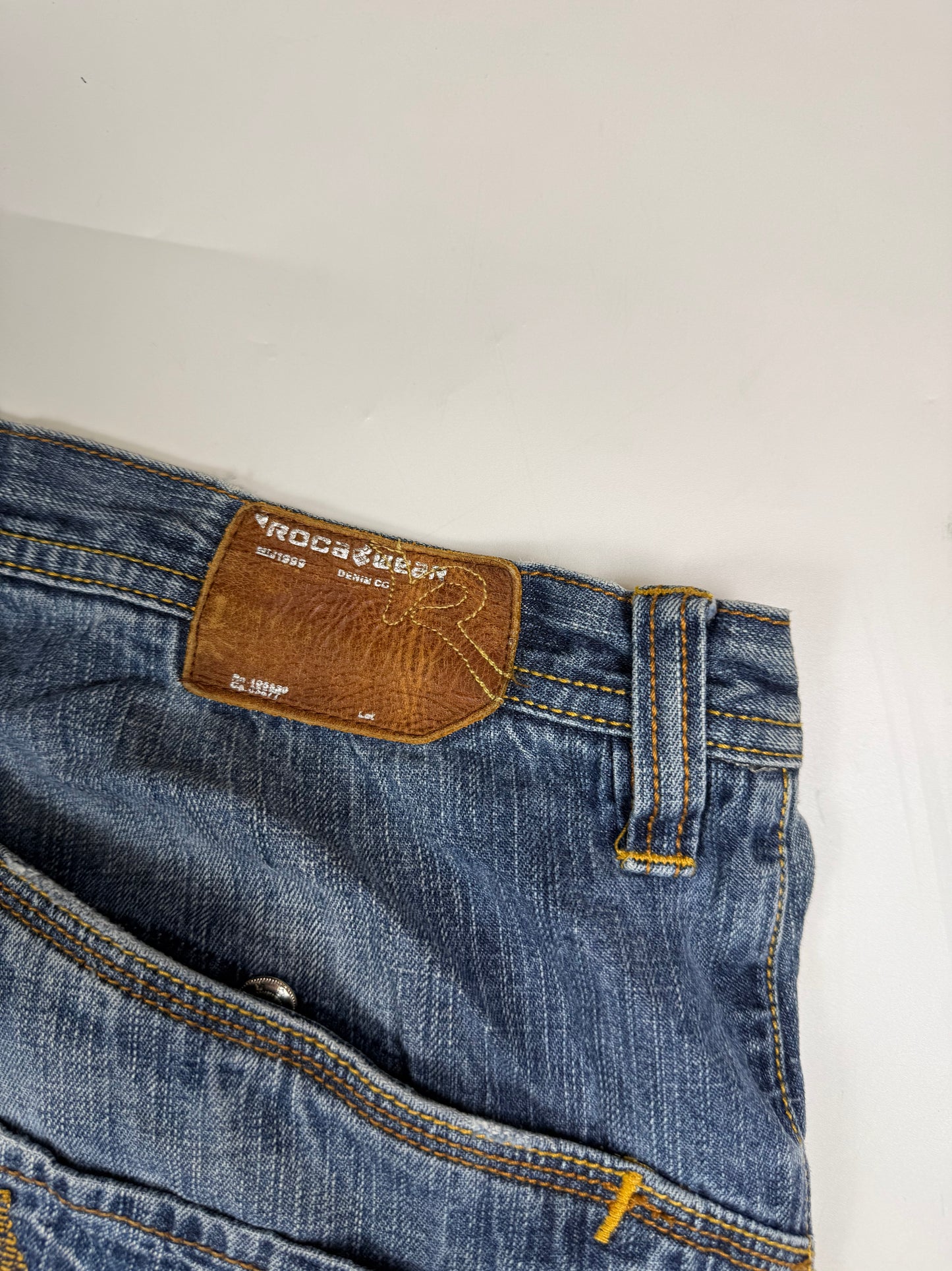 Vintage Rocawear baggy jeans (W38)