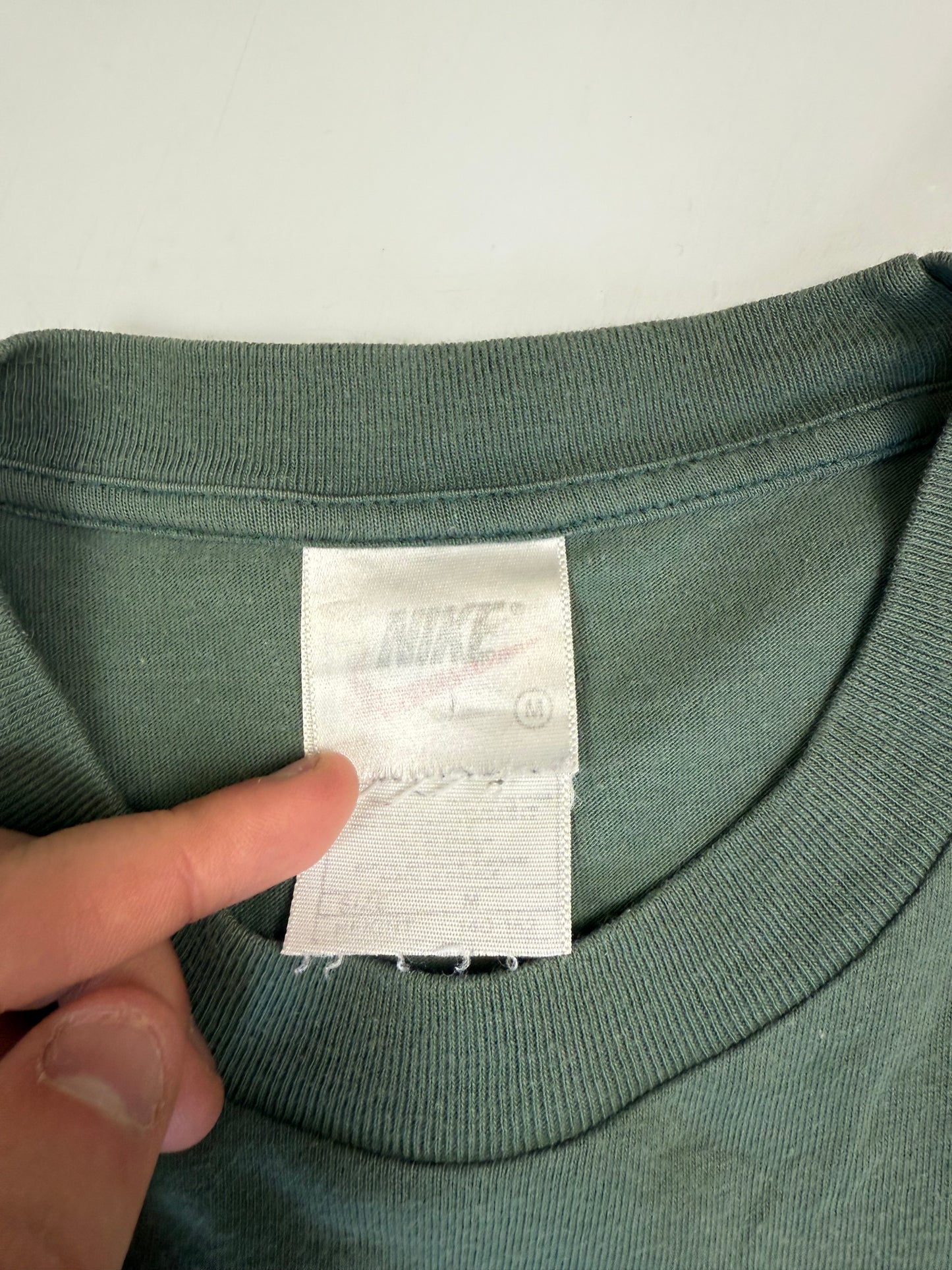 Vintage 90s Nike swoosh tee (XS)