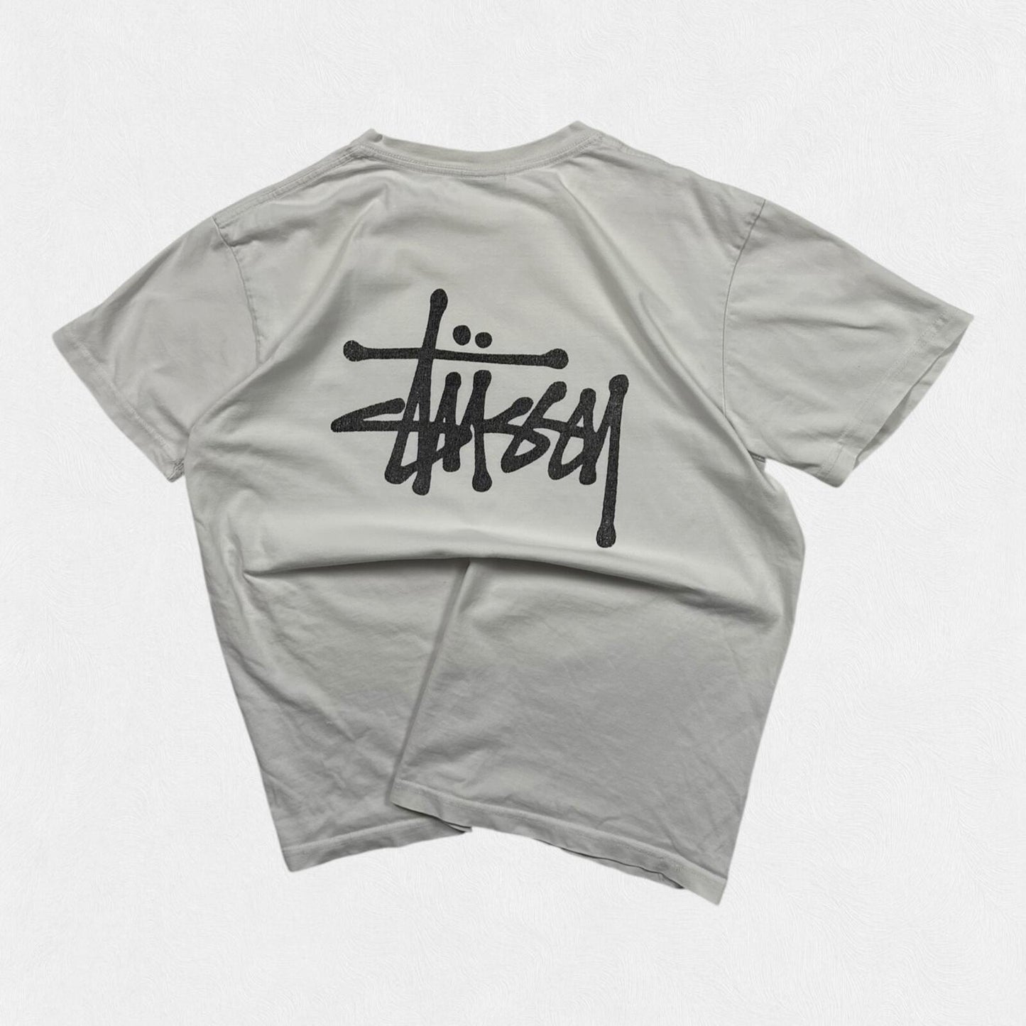 Stussy spell out script tee (M)