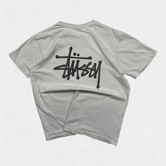 Stussy spell out script tee (M)