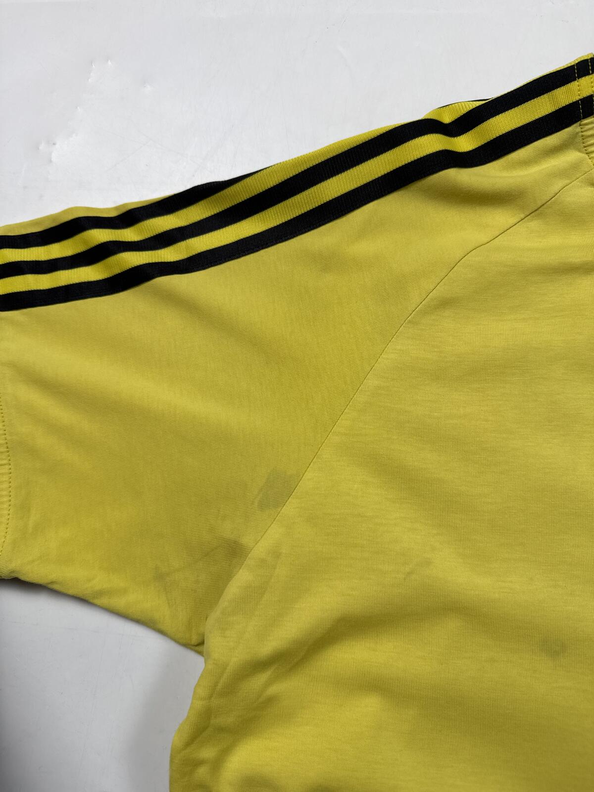 Vintage Y2K Adidas originals centre logo tee (L)