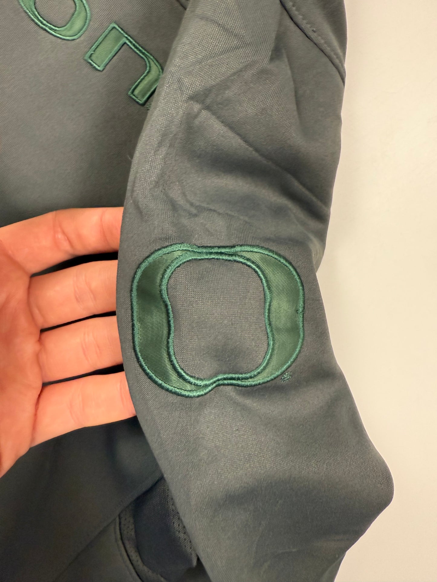 Nike Oregon centre swoosh hoodie (L)