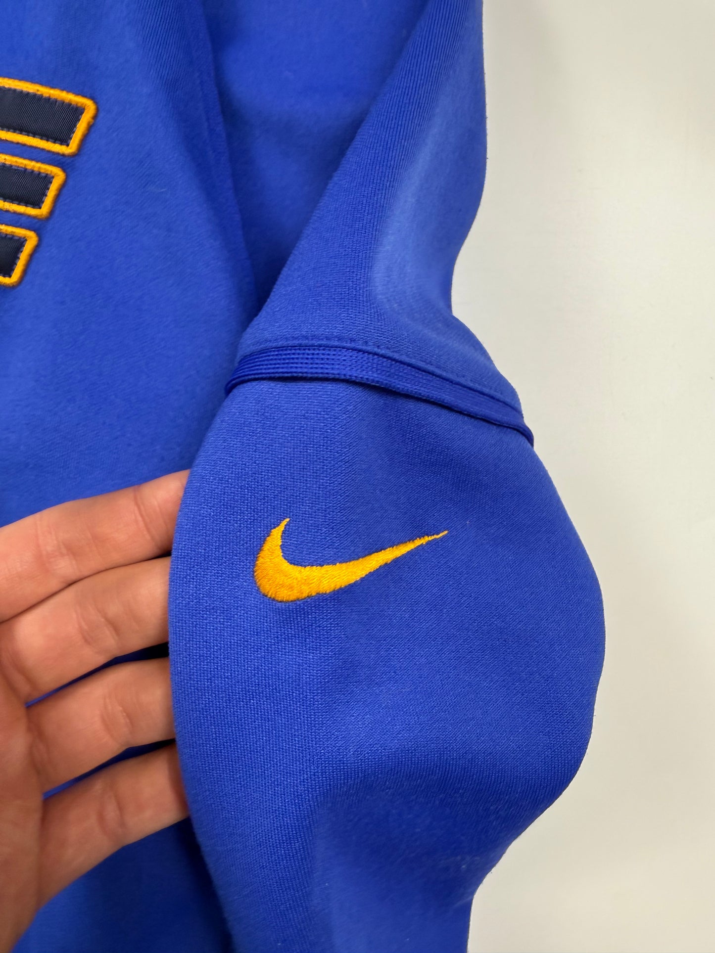 Vintage 90s Nike spell out zip up hoodie (M)