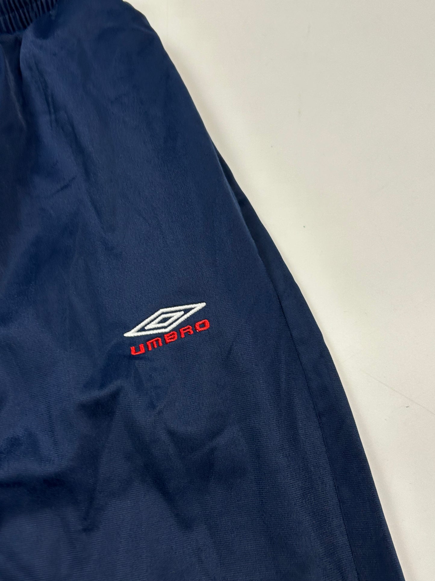 Vintage Umbro baggy track pants (XL)