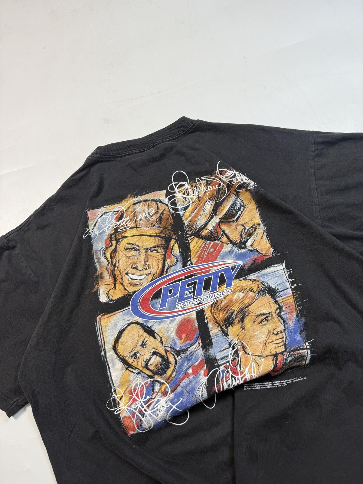 Vintage NASCAR Petty Enterprises 2000 graphic racing tee (XL)