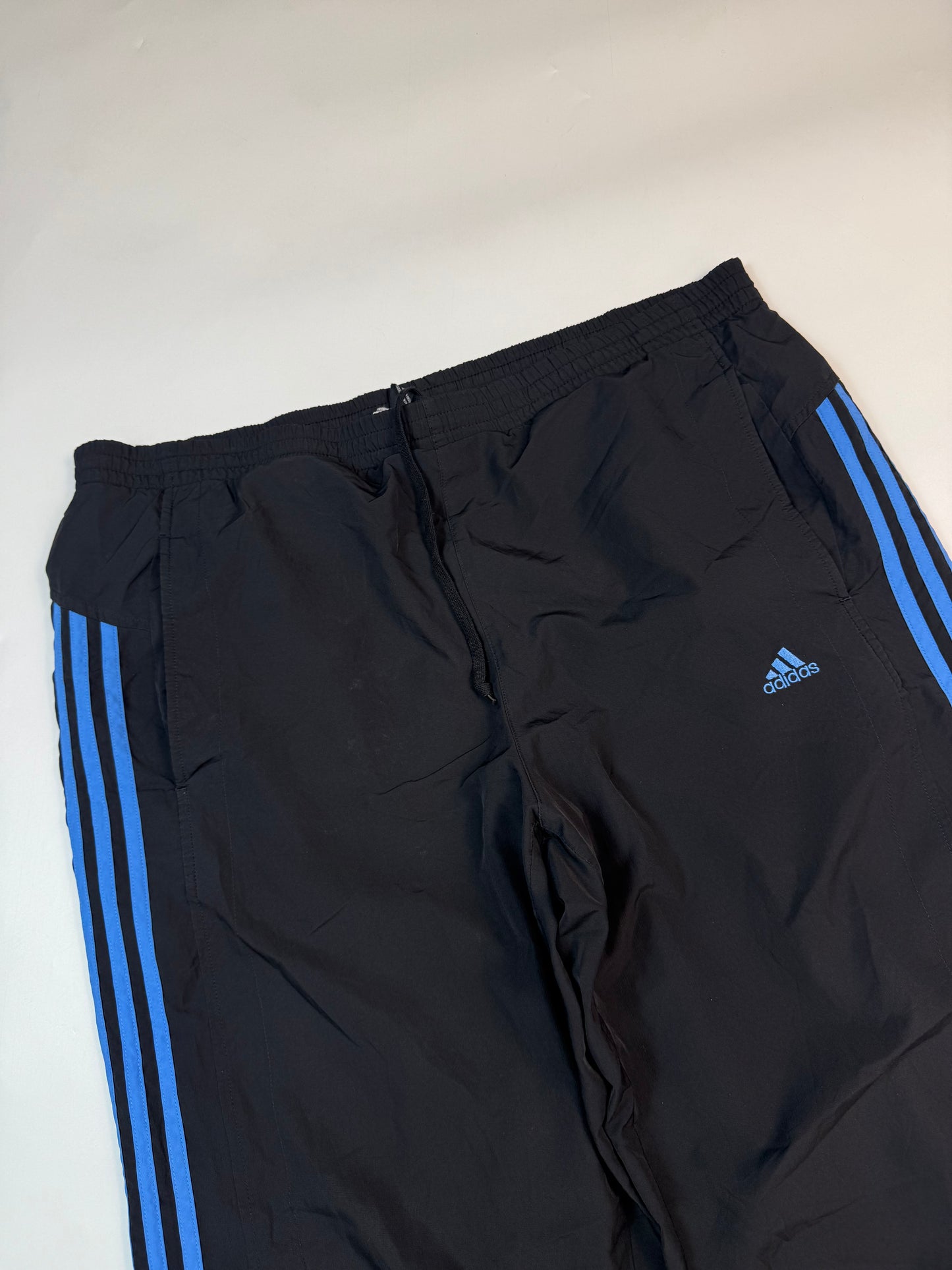 Vintage Adidas baggy track pants (L)