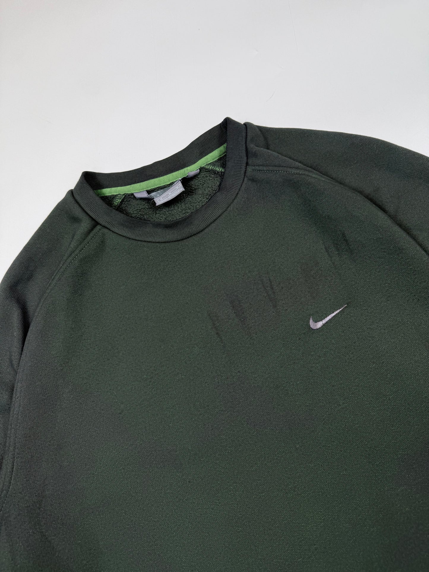 Vintage Nike mini swoosh sweatshirt (M)