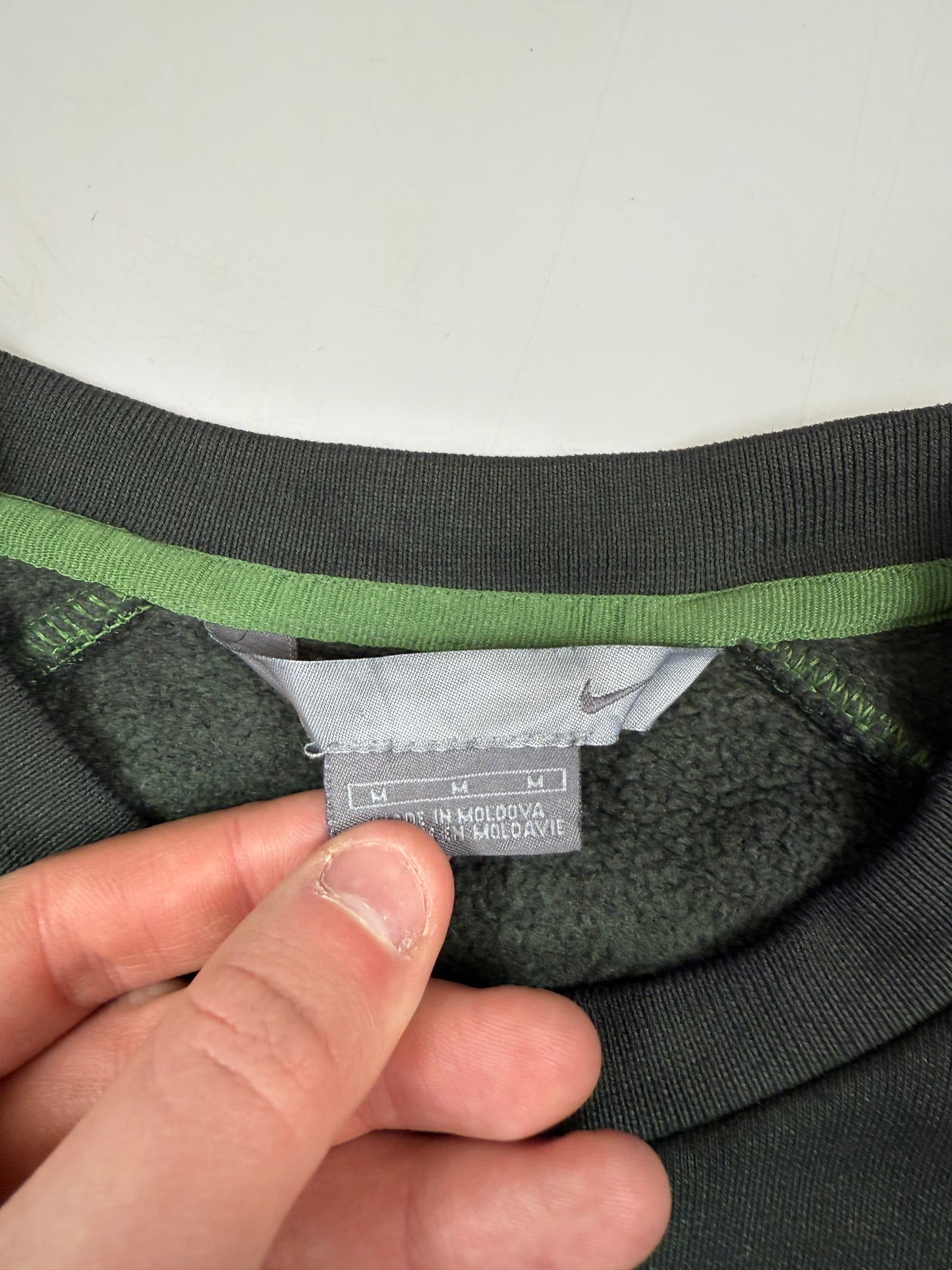 Vintage Nike mini swoosh sweatshirt (M)