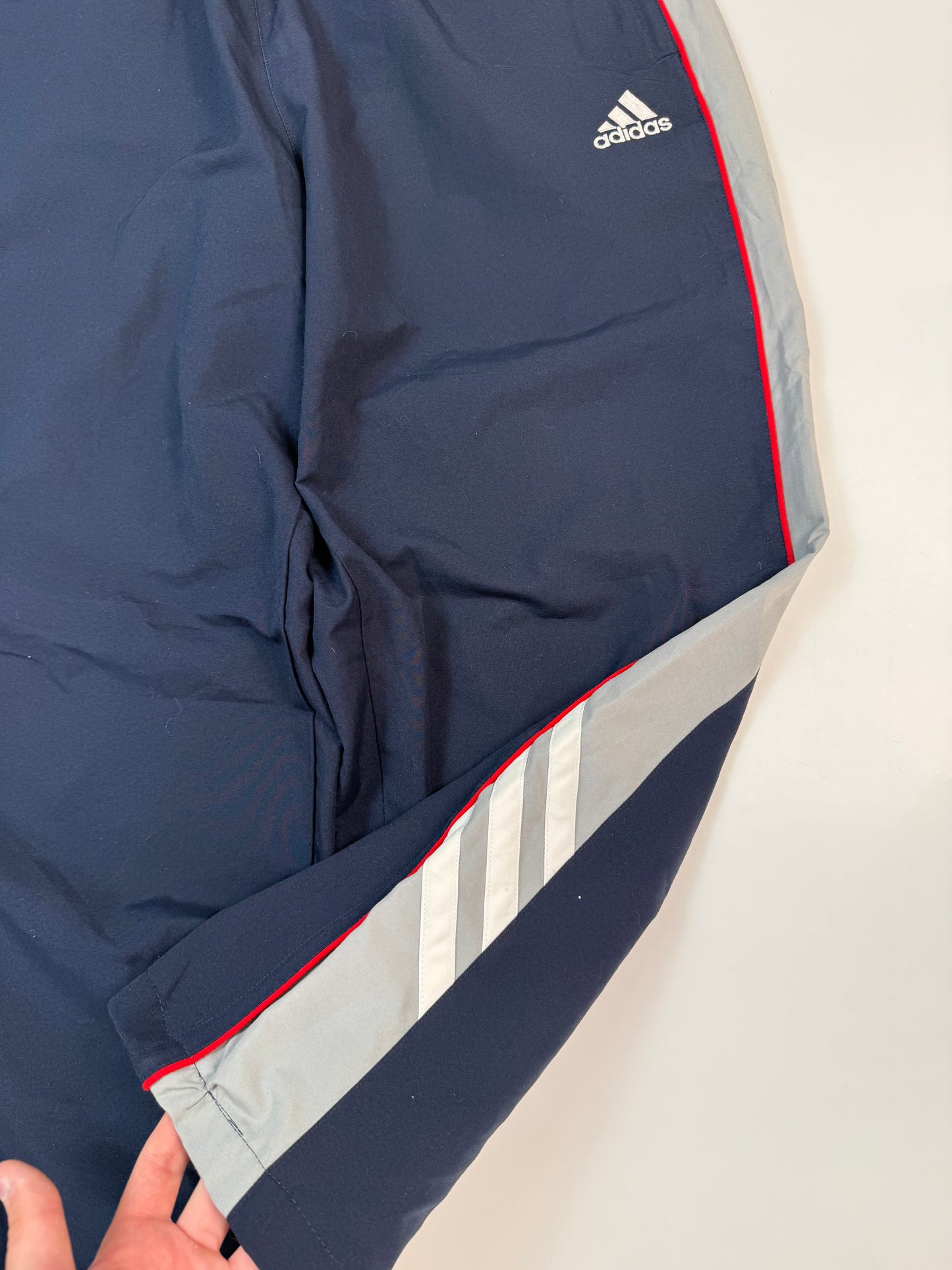 Vintage Adidas baggy side stripe track pants (M)