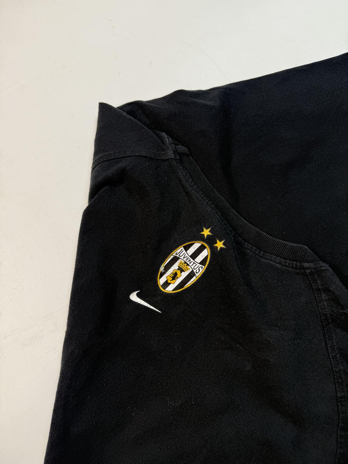 Vintage Juventus centre swoosh graphic football tee (XL)