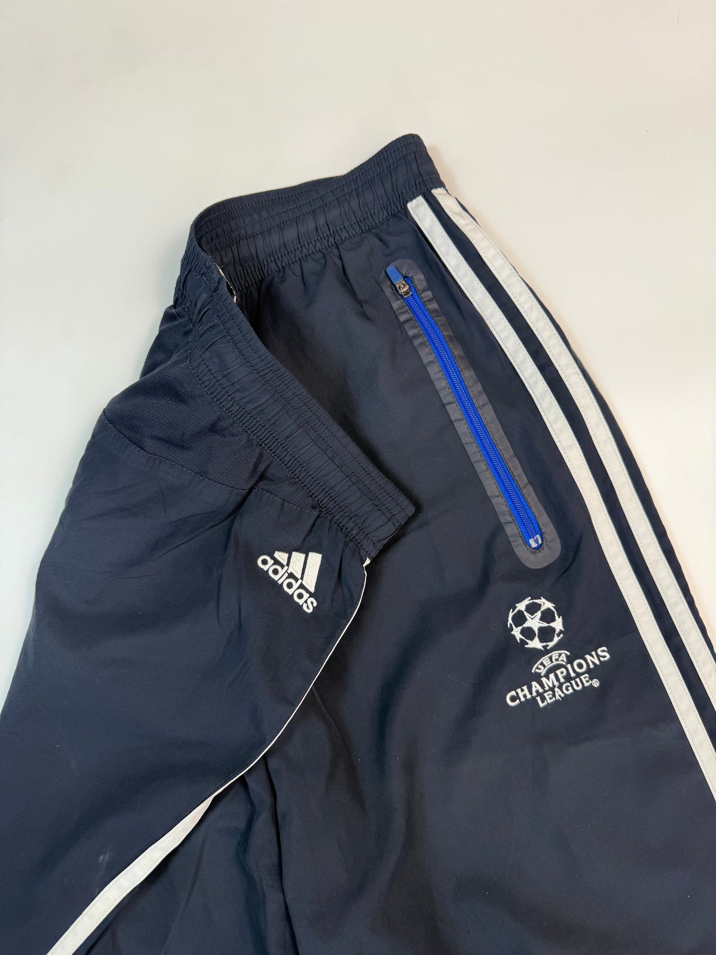 Vintage Adidas Champions league baggy track pants (M)