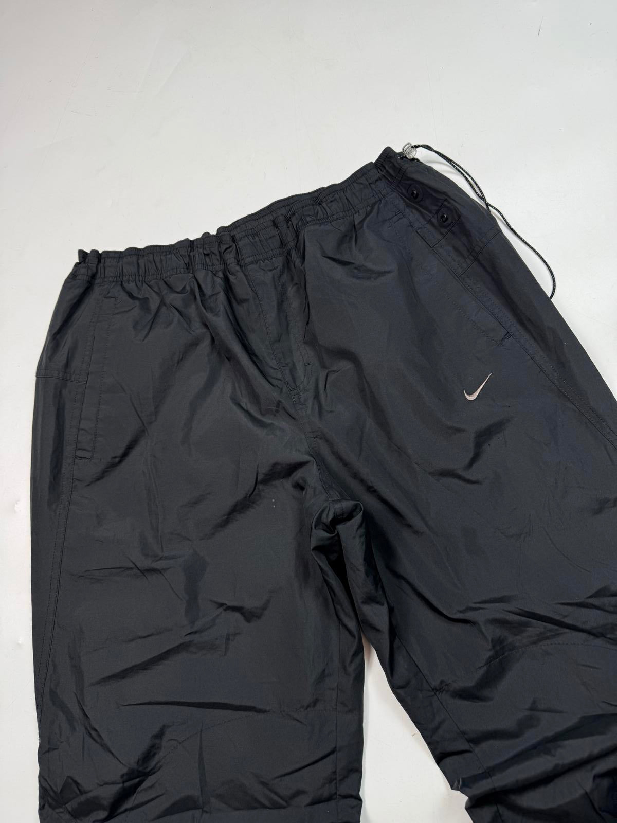 Vintage Nike baggy track pants (L)