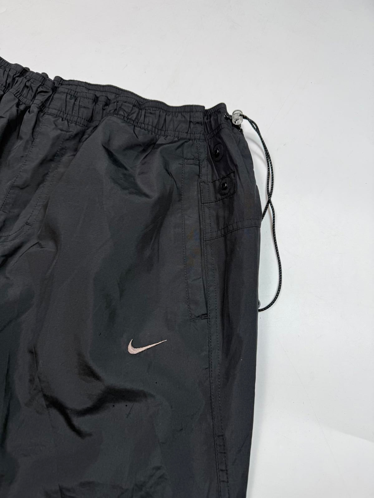 Vintage Nike baggy track pants (L)