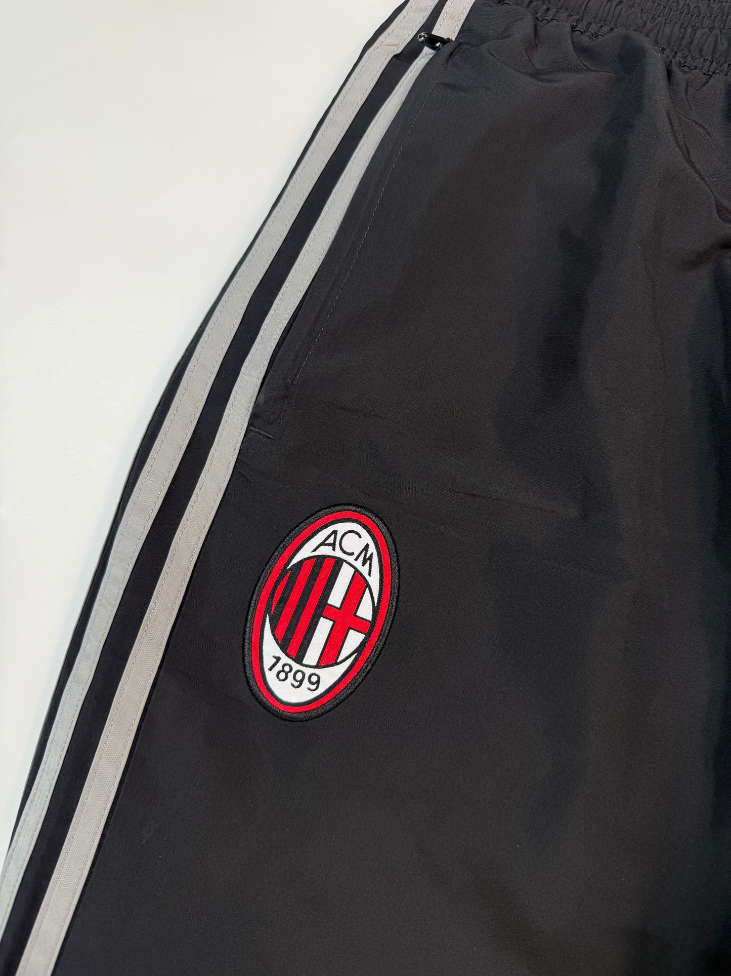 AC Milan 2015/16 Adidas track pants (S)