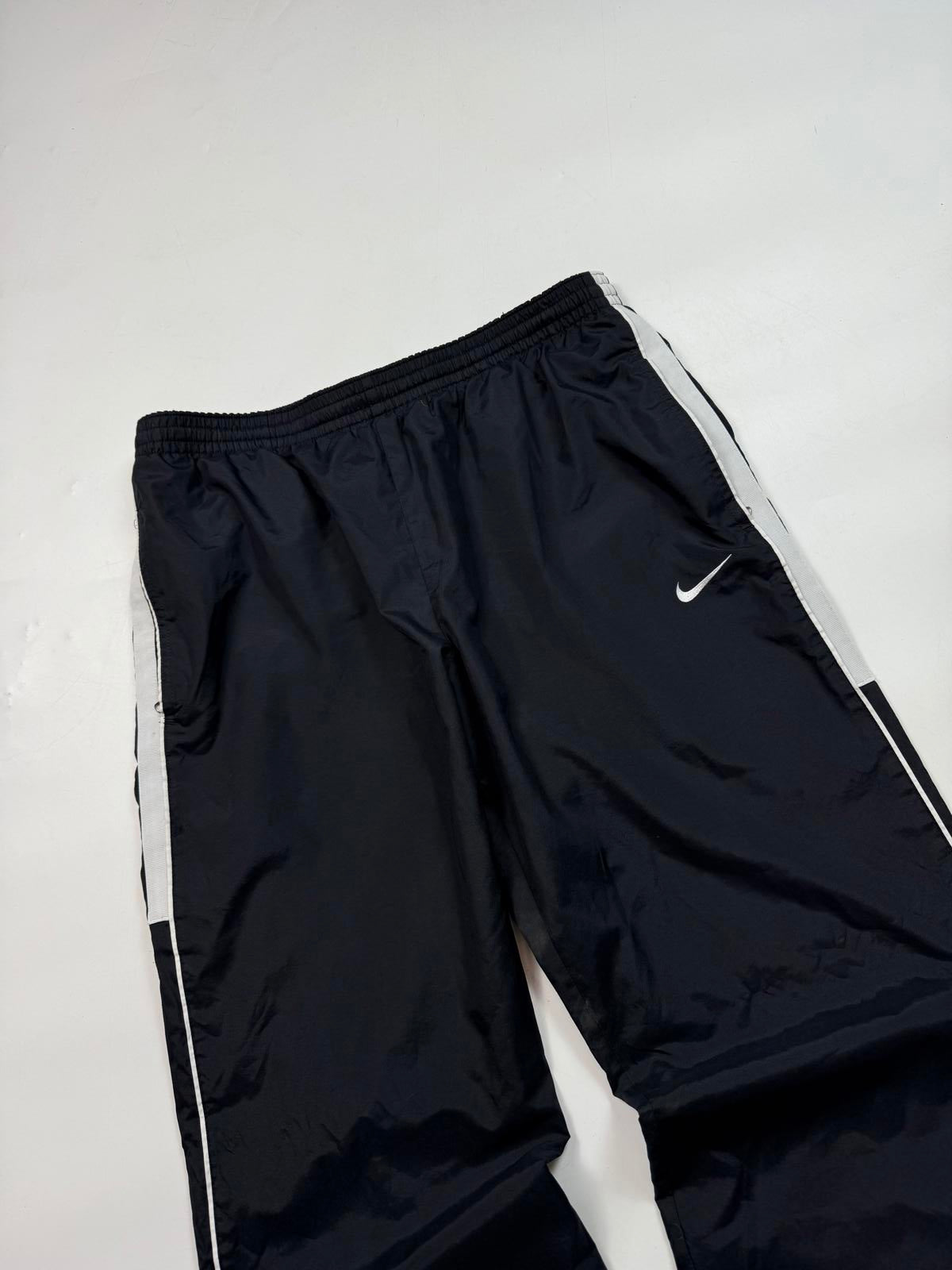 Vintage Nike side stripe baggy track pants (L)