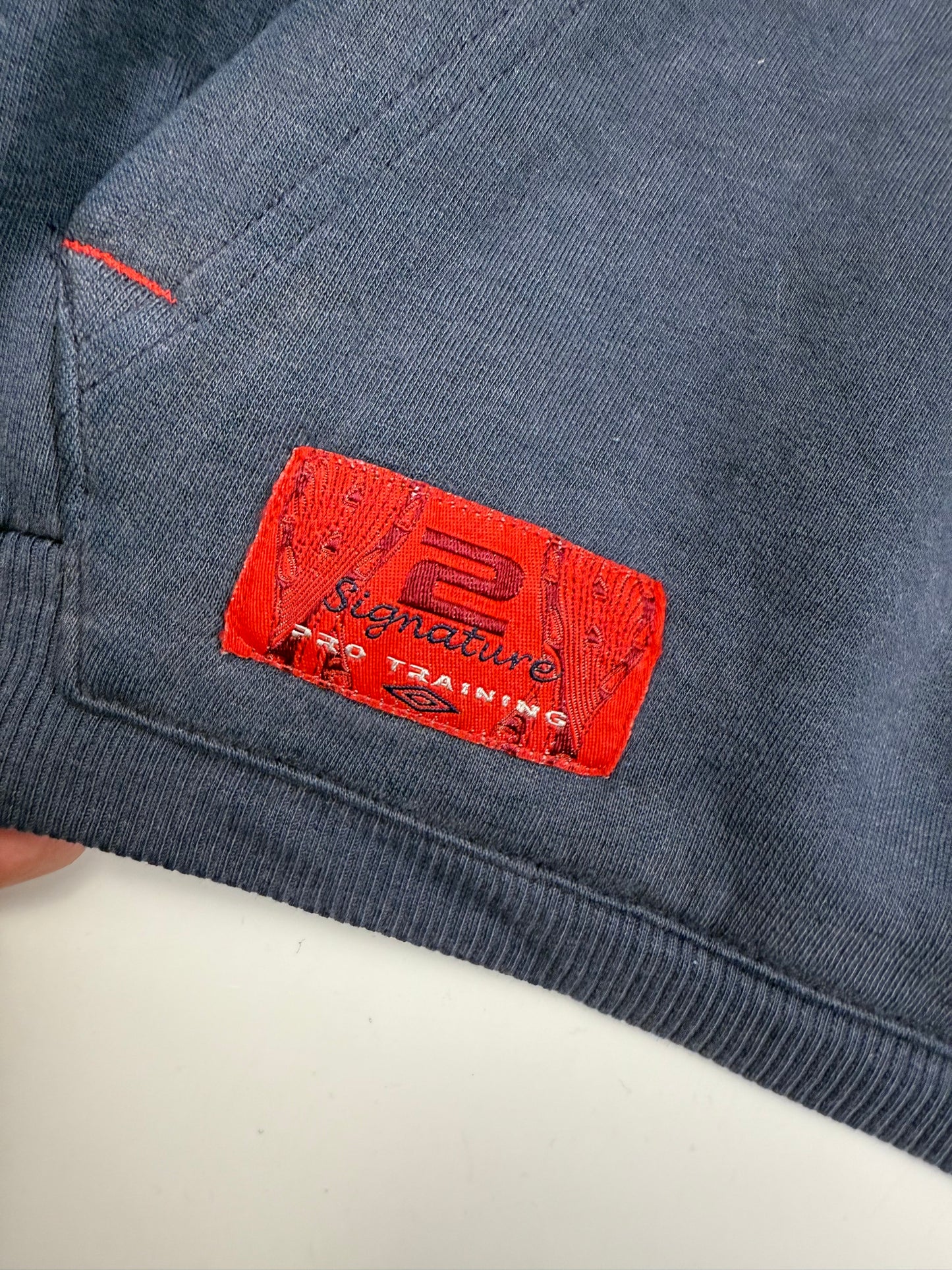 Vintage Umbro spell out hoodie (XXL)