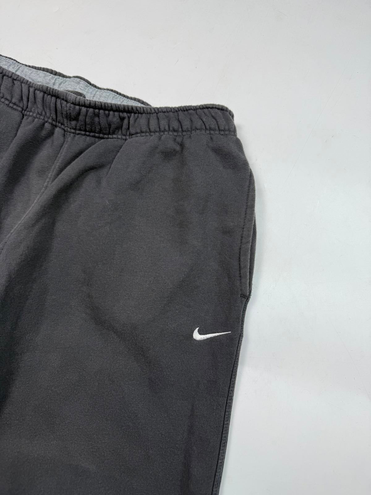 Vintage Nike mini swoosh baggy joggers (M)