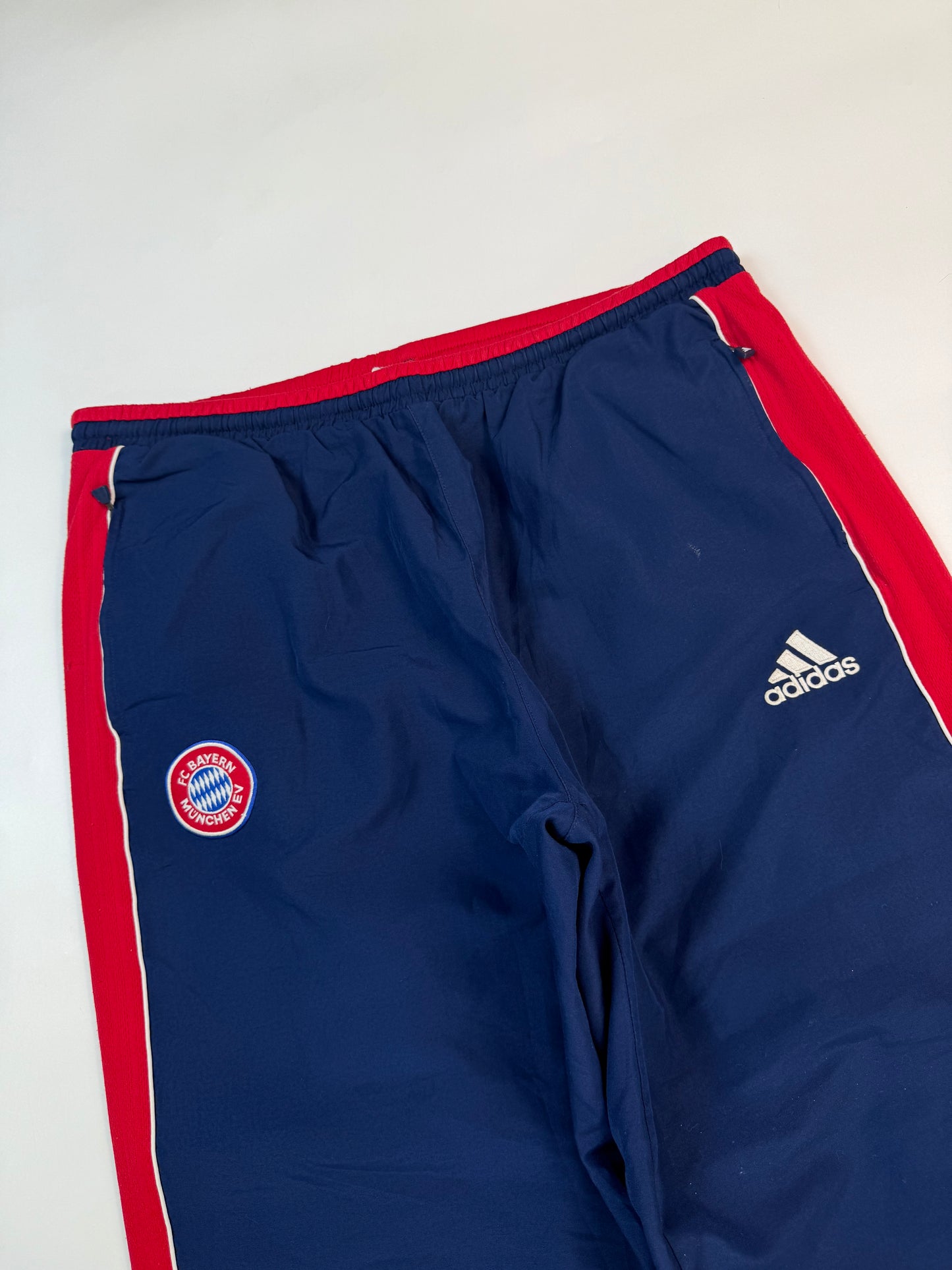 Vintage Bayern Munich 2000/01 Adidas baggy track pants (XL)