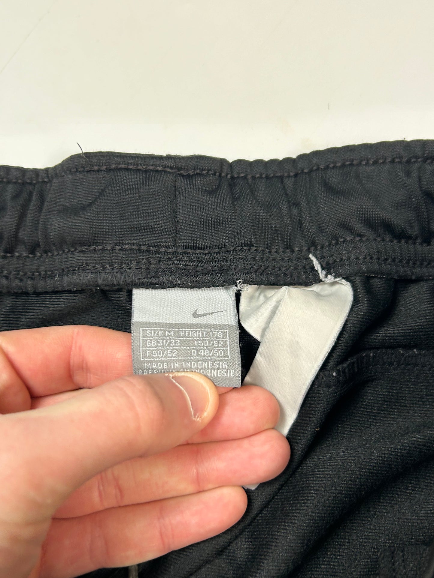 Vintage Nike baggy side stripe track pants (M)