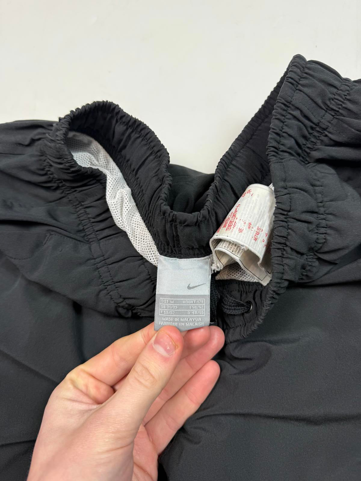 Vintage Nike baggy track pants (M)