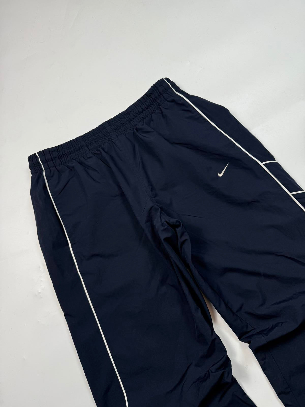 Vintage Nike baggy track pants (L)