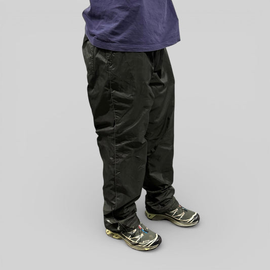 Vintage fleece lined waterproof baggy track pants (M)