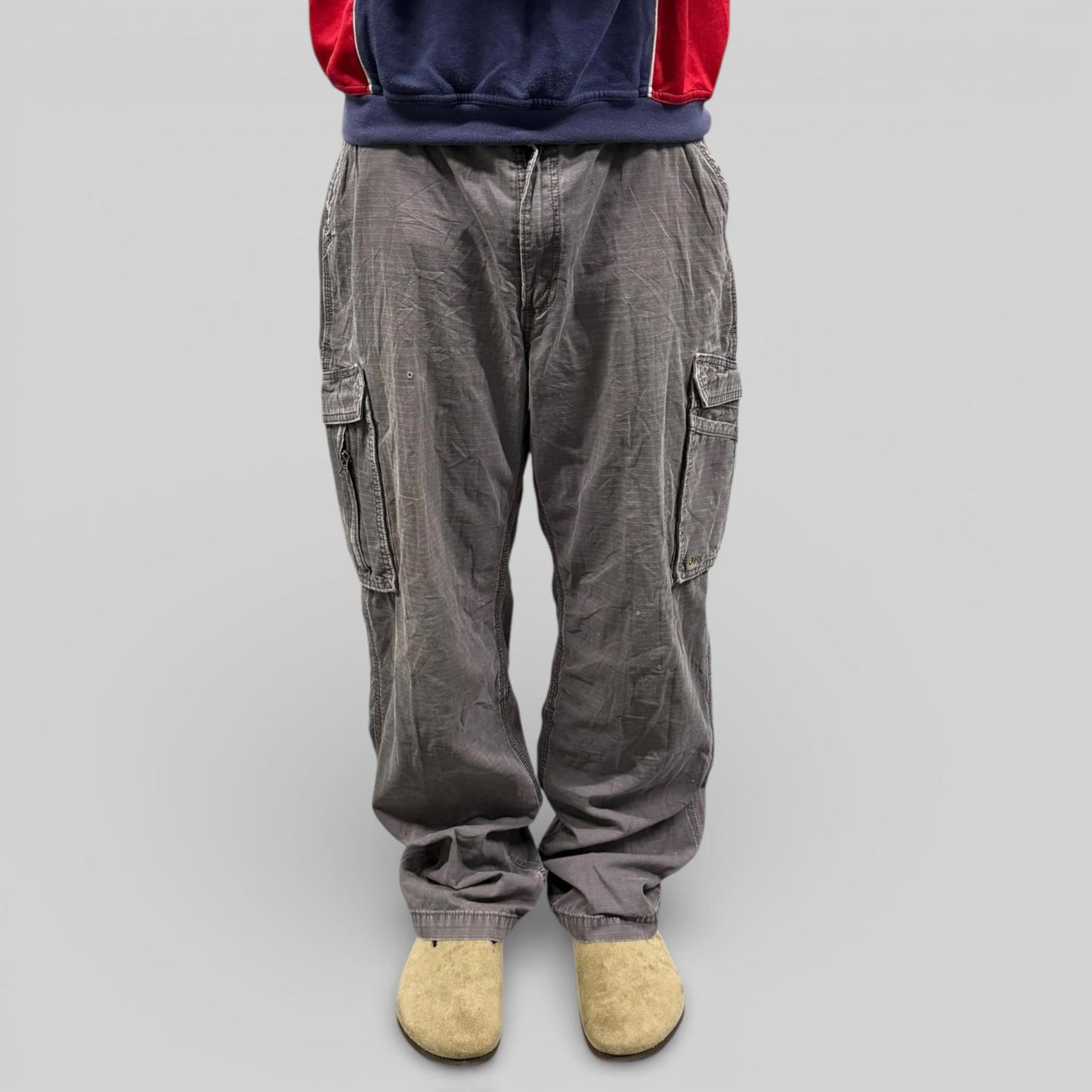 Carhartt baggy cargo pants (W40)