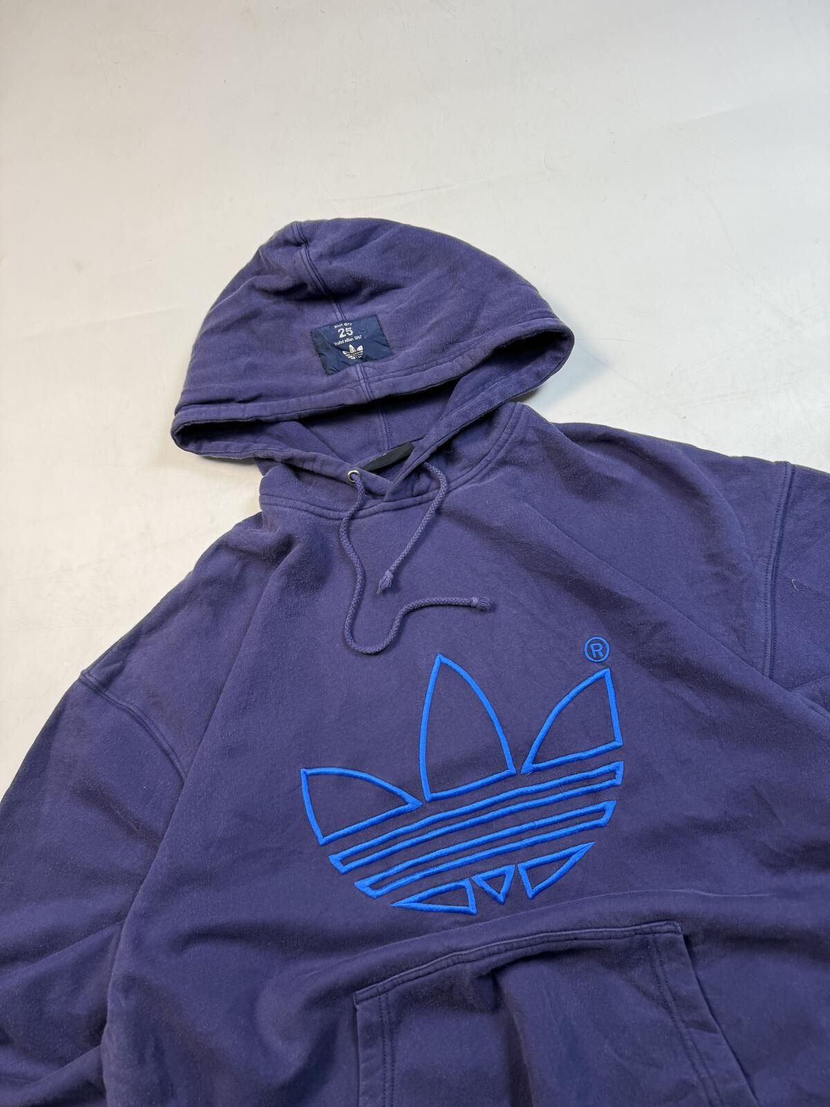 Vintage 90s adidas originals centre logo hoodie (L)