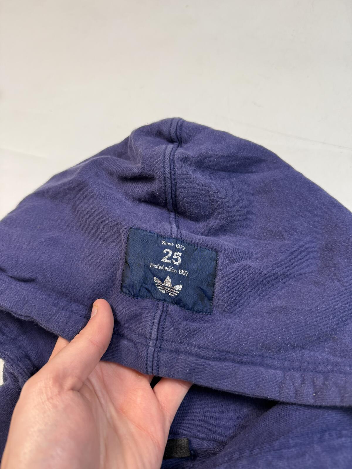 Vintage 90s adidas originals centre logo hoodie (L)