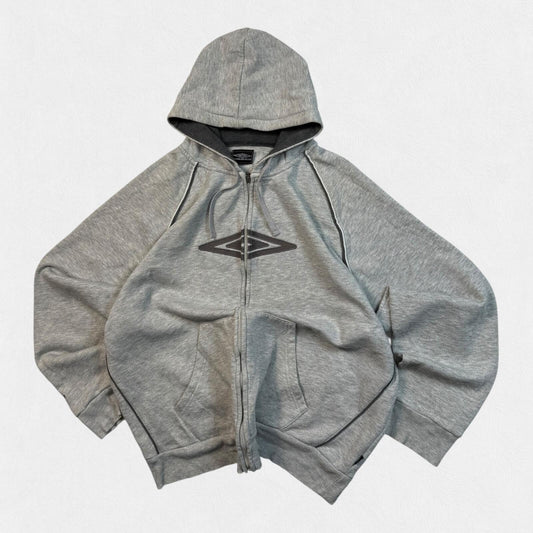 Vintage Umbro centre logo zip up hoodie (XL)