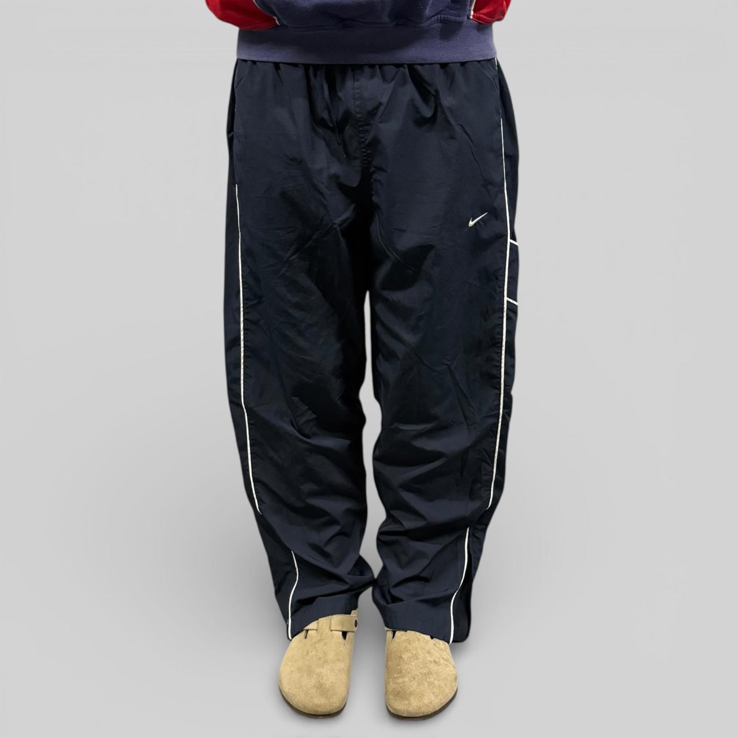 Vintage Nike baggy track pants (L)