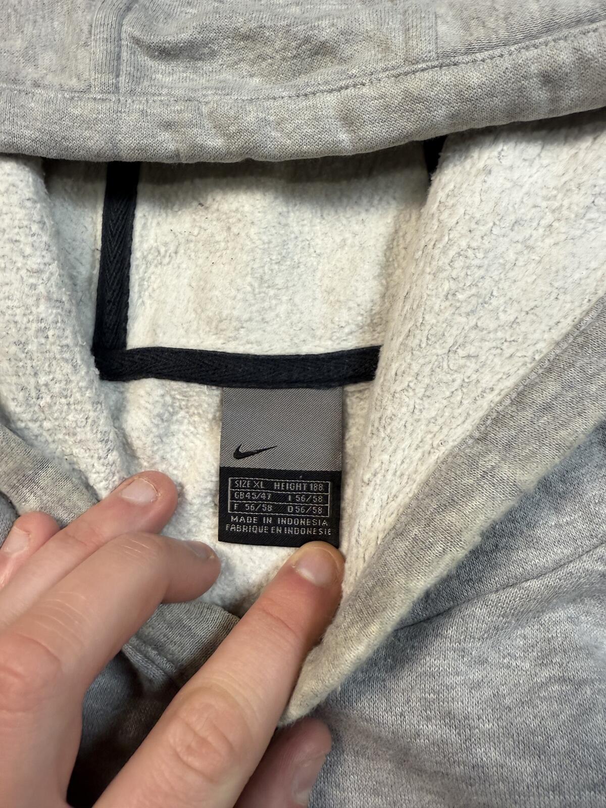 Vintage Nike centre logo hoodie (XL)