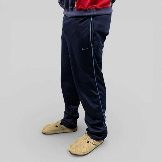 Vintage Nike baggy track pants (S)