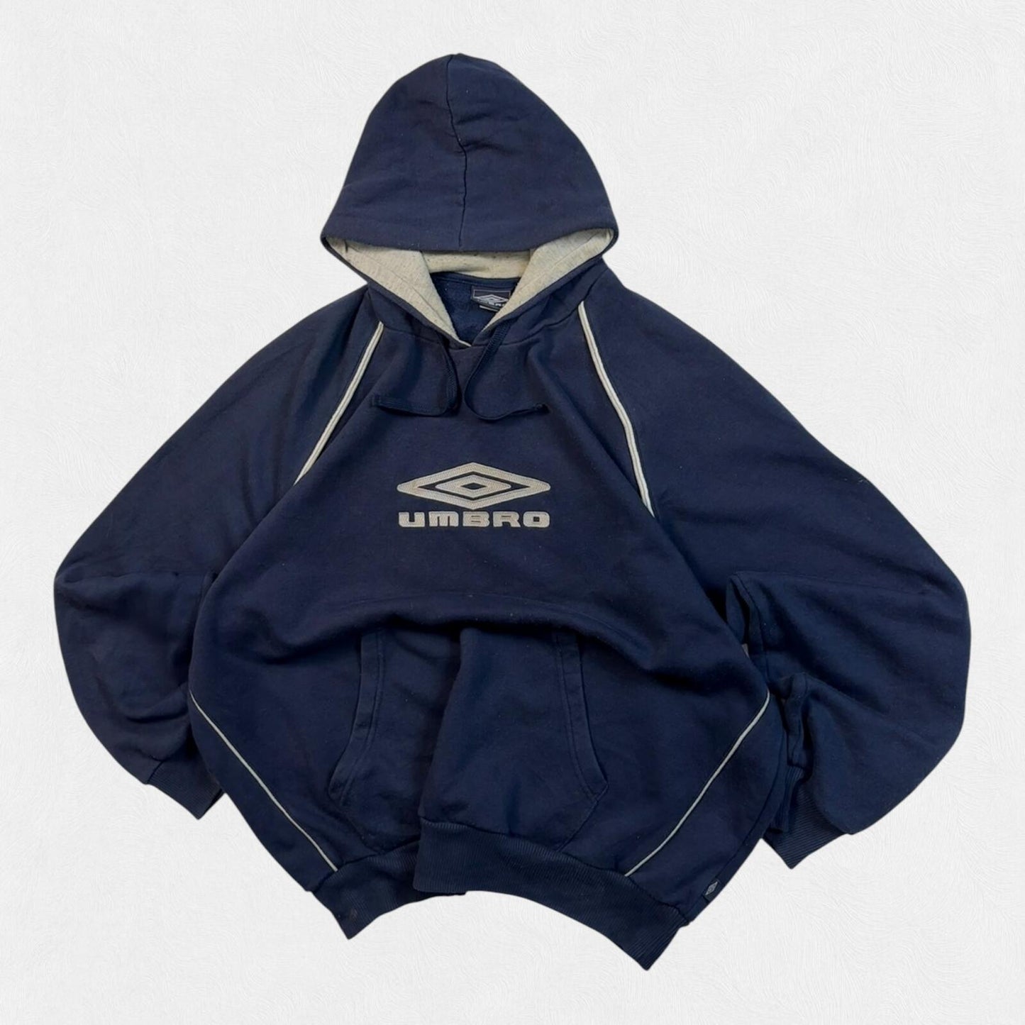 Vintage Y2K Umbro centre logo hoodie (XL)