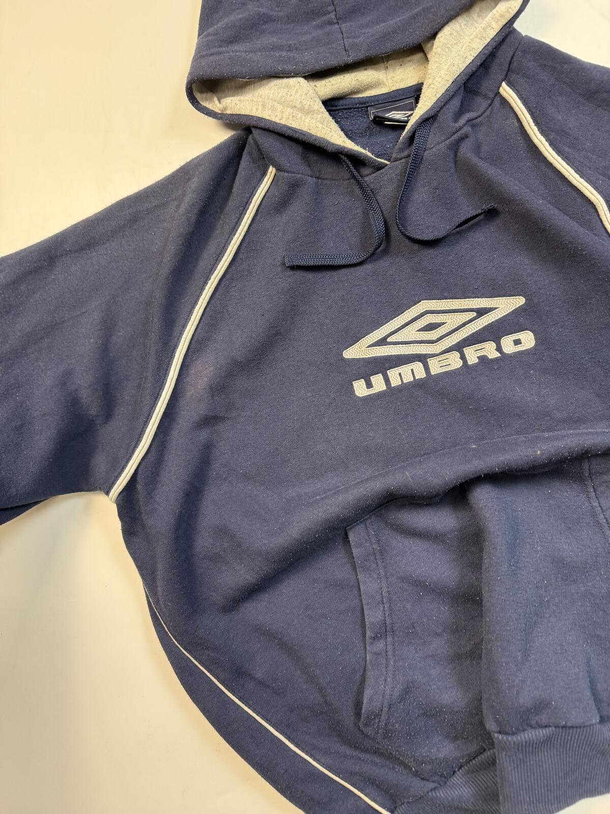 Vintage Y2K Umbro centre logo hoodie (XL)