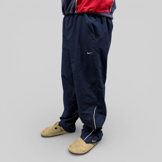Vintage Nike baggy track pants (XL)