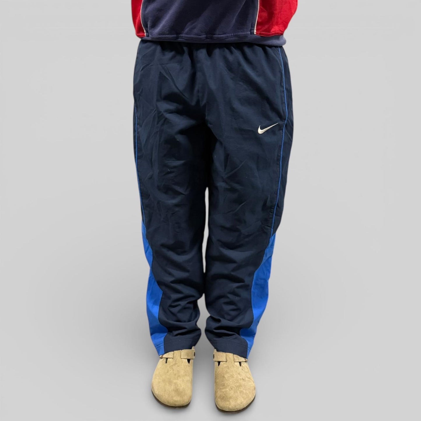 Vintage Nike side stripe baggy track pants (M)