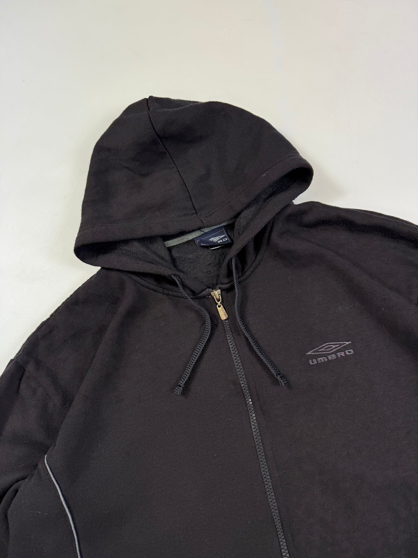Vintage Umbro zip up hoodie (L)
