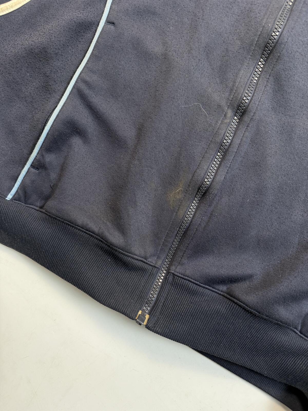 Vintage Y2K Adidas zip up hoodie (L)
