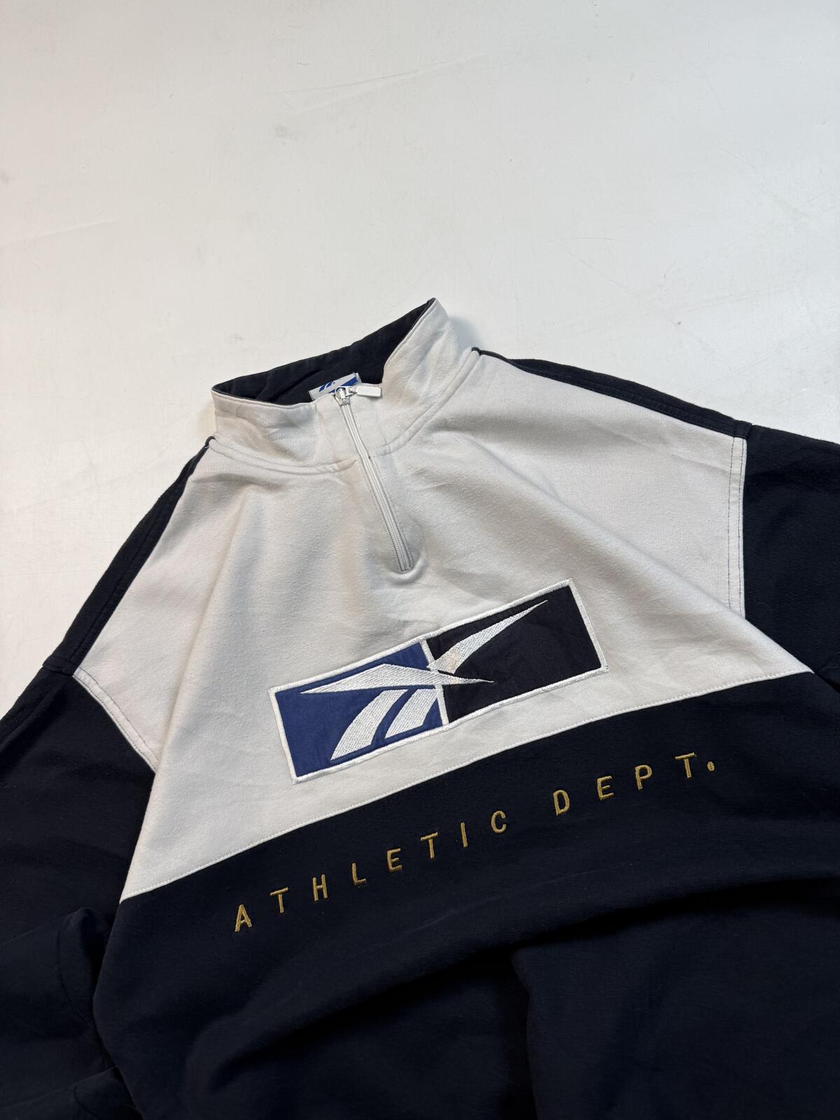 Vintage Reebok centre logo quarter zip sweatshirt (L)