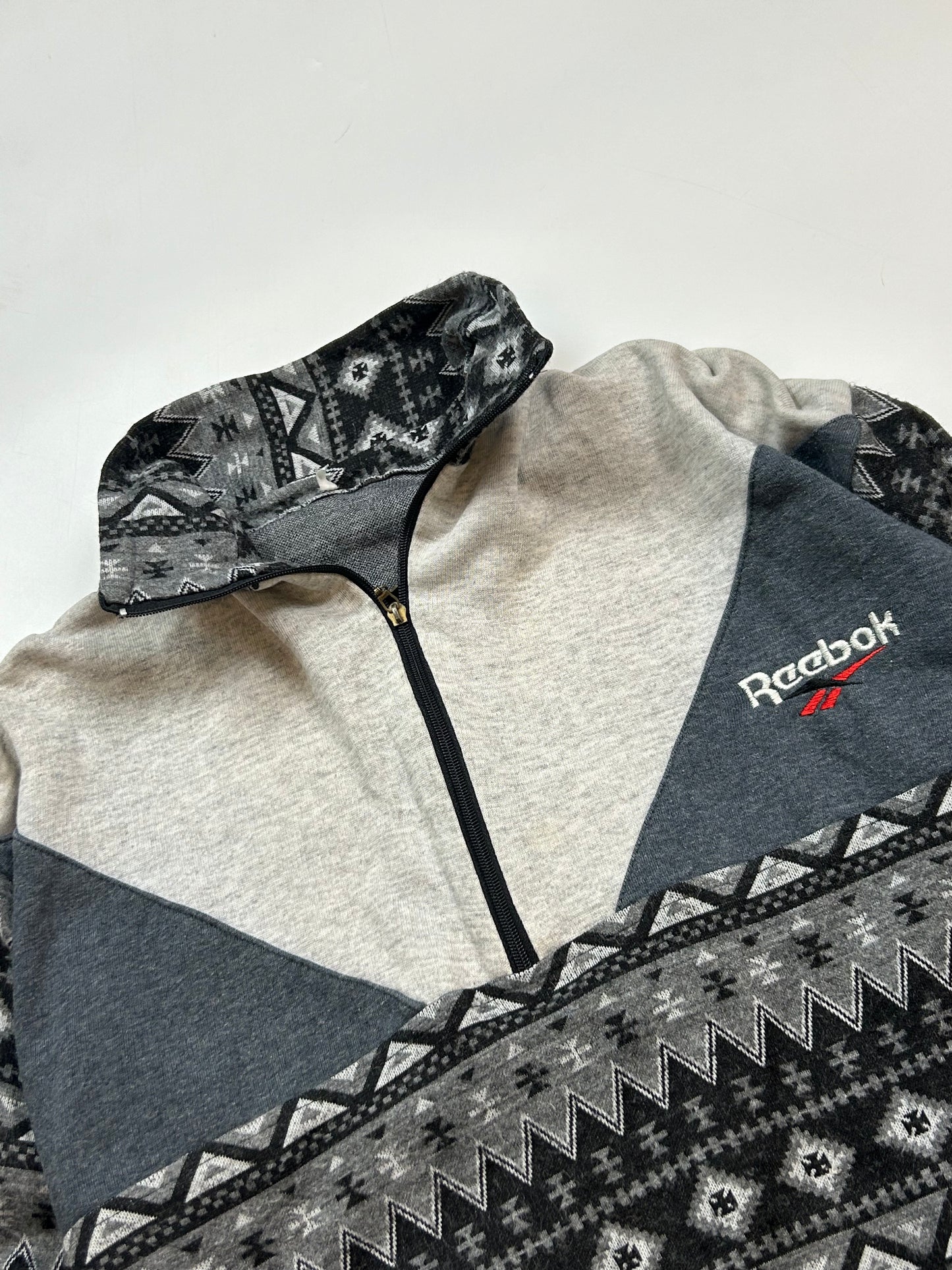 Reebok abstract quarter zip sweatshirt (M)