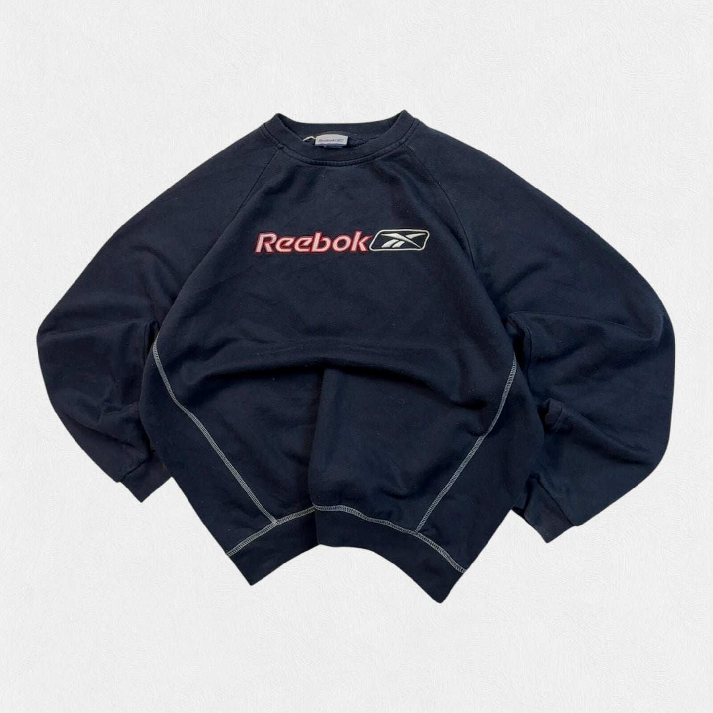 Vintage Y2K Reebok spell out sweatshirt (L)