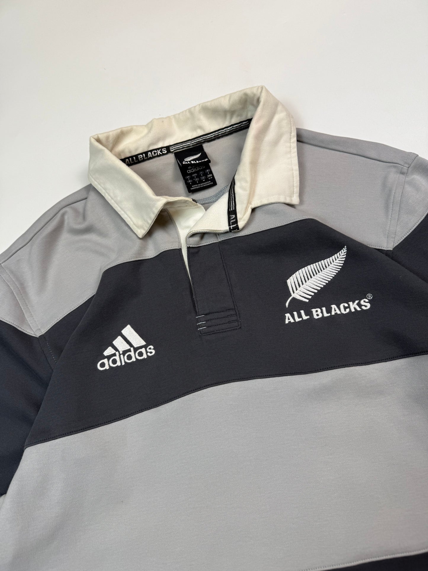 Vintage New Zealand 2006/07 Adidas rugby shirt (S)